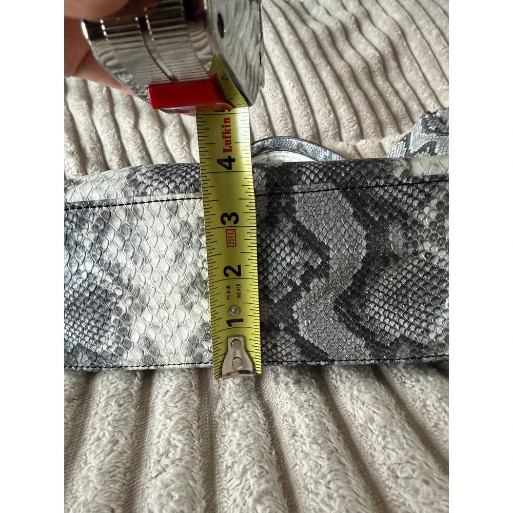 Jessica‎ Simpson Grey Snakeskin Print Tote Bag Crossbody Handbag JS Logo Charm